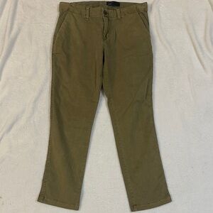 EUC Gap army green straight leg crop pant size 2p